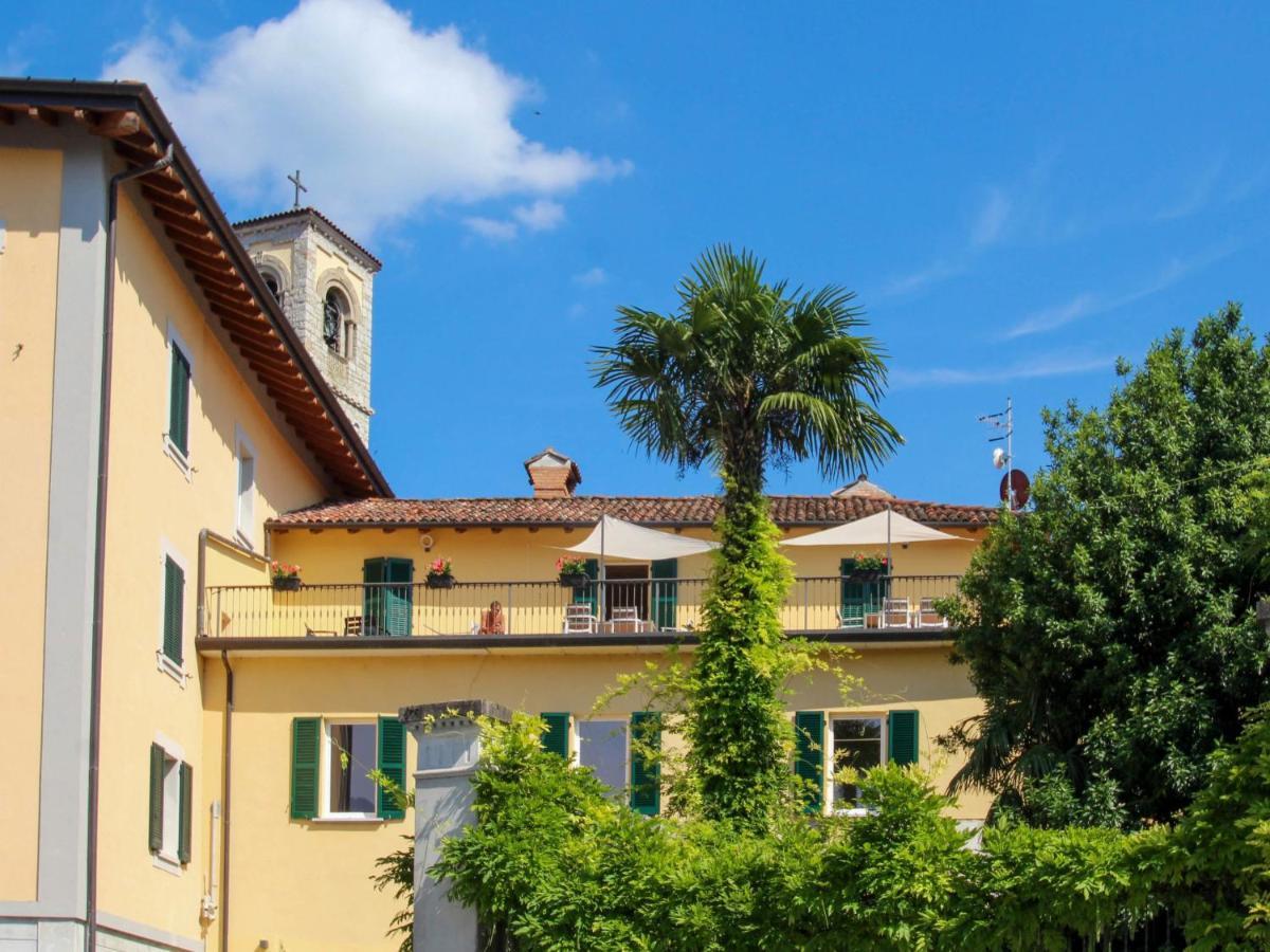 Apartment Verde By Interhome Porto Valtravaglia Exterior photo