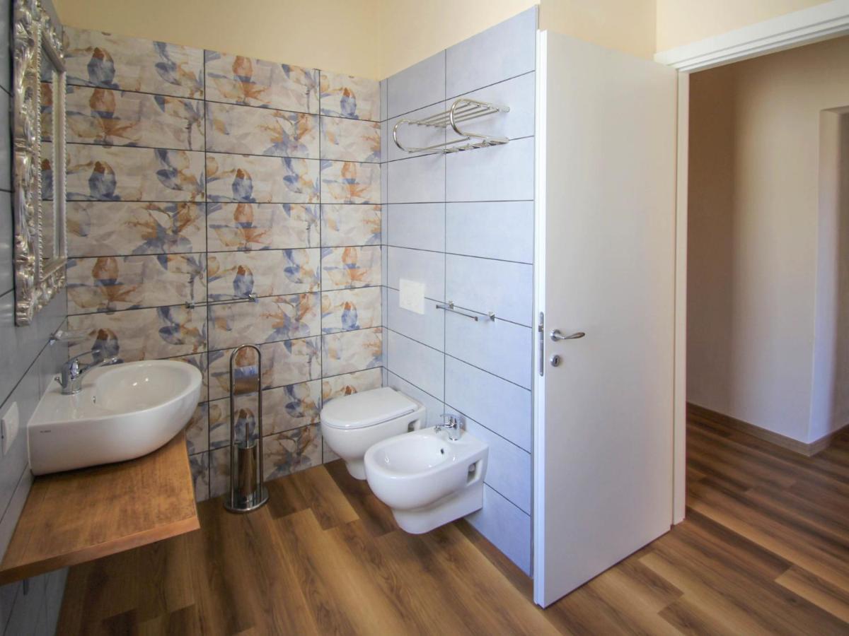 Apartment Verde By Interhome Porto Valtravaglia Exterior photo