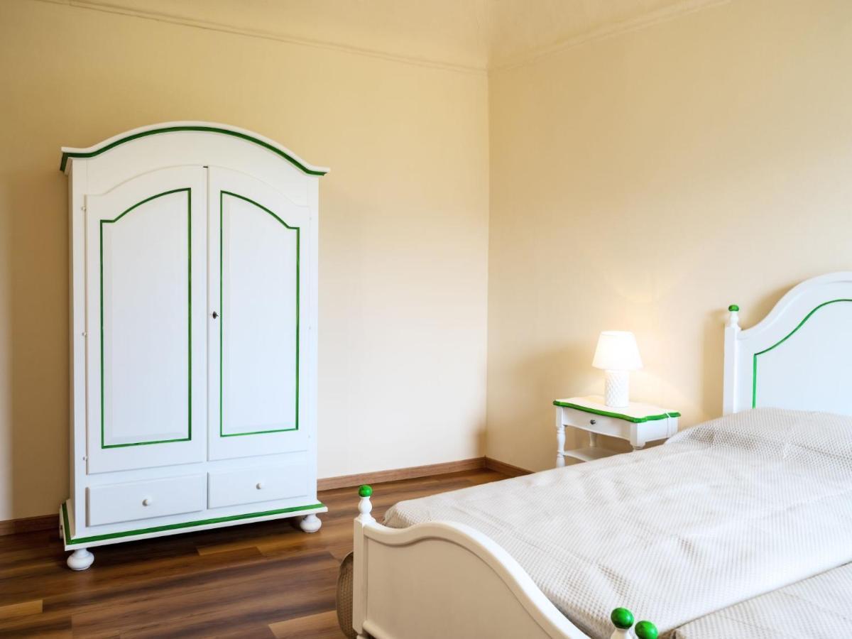 Apartment Verde By Interhome Porto Valtravaglia Exterior photo